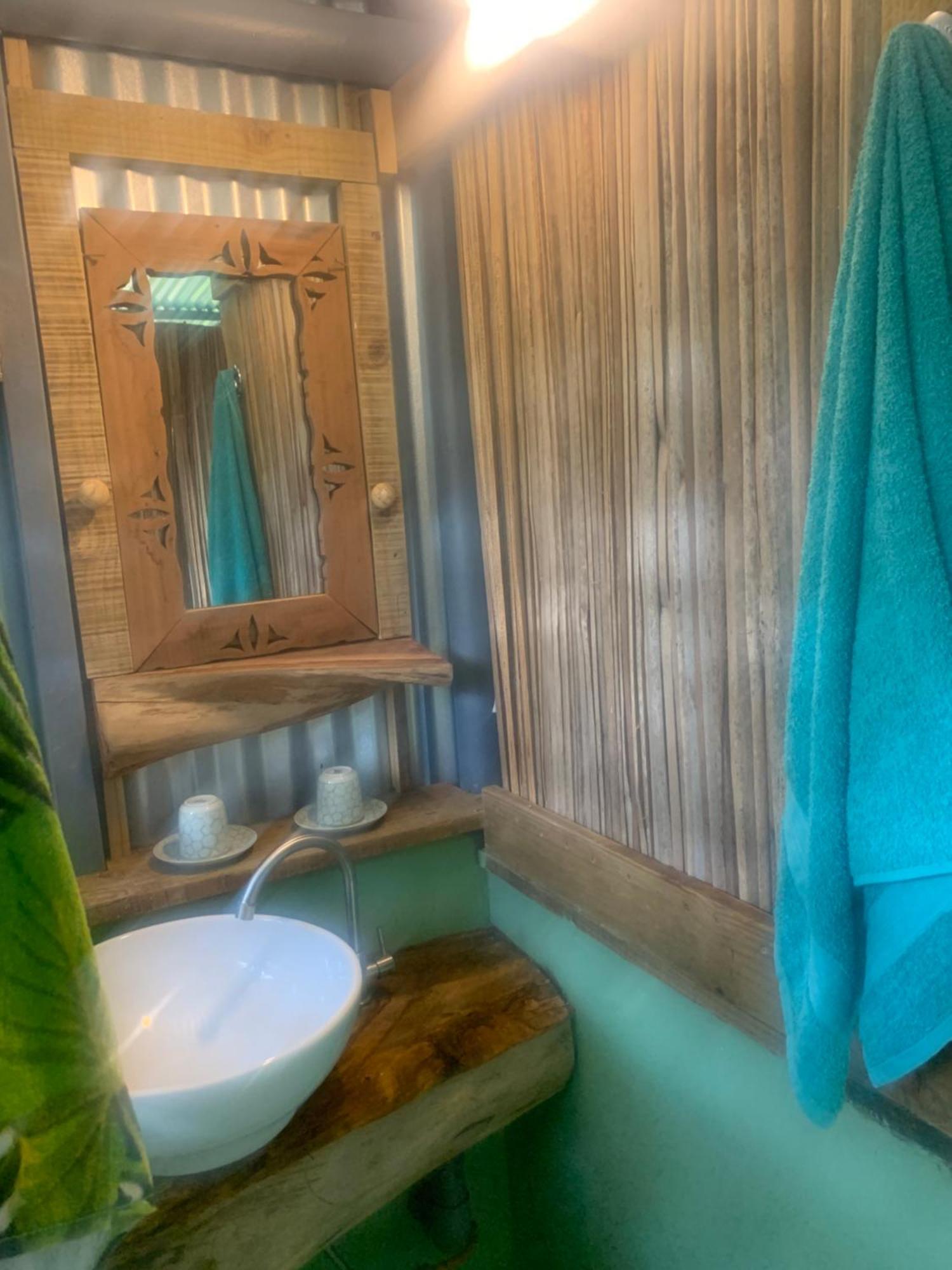 Lily Pad Lodge Bambou Екстер'єр фото